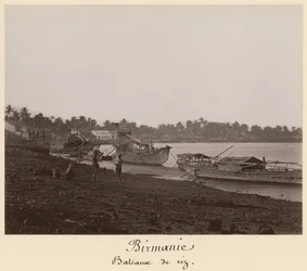 Rizsszállító hajók a Thanlwin folyón, Mupun kerület, Moulmein, Burma, 19. század vége (albumnyomat)